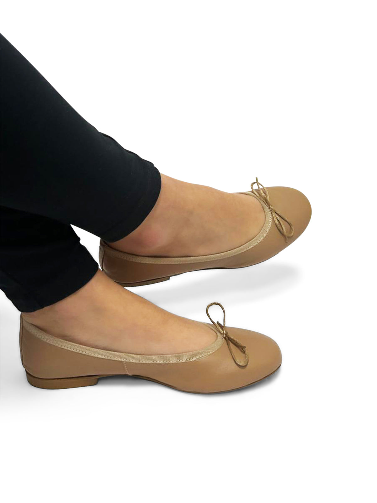 Ballerine Cuoio con Fiocco e Punta Arrotondata