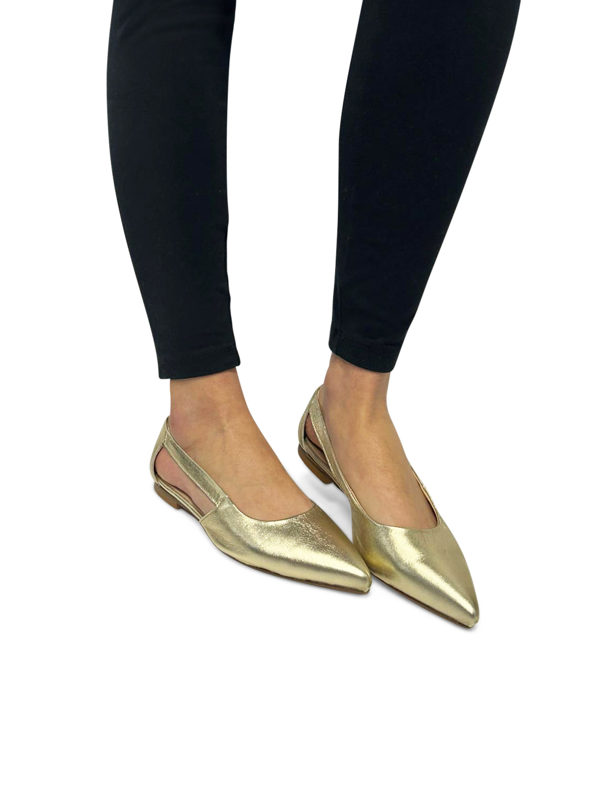 Ballerine a Punta in Pelle Laminato Oro con Tacco Basso